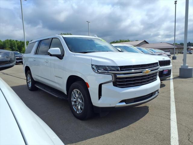 2023 Chevrolet Suburban 4WD LT