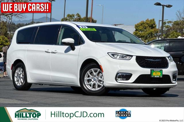 2023 Chrysler Pacifica Touring L