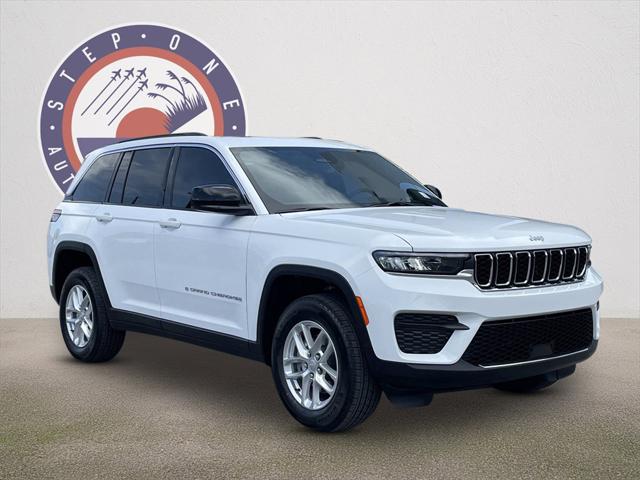2025 Jeep Grand Cherokee GRAND CHEROKEE LAREDO X 4X2