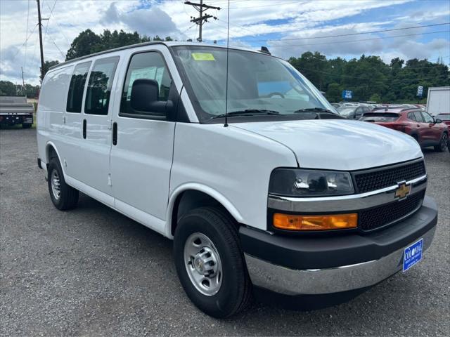 2025 Chevrolet Express Cargo Van RWD 2500 Regular Wheelbase WT