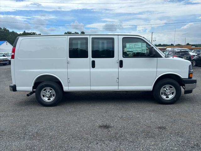 2025 Chevrolet Express Cargo Van RWD 2500 Regular Wheelbase WT