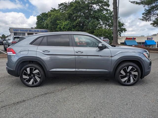 2025 Volkswagen Atlas Cross Sport 2.0T SE w/Technology