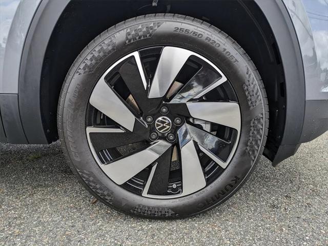 2025 Volkswagen Atlas Cross Sport 2.0T SE w/Technology