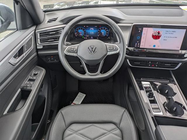 2025 Volkswagen Atlas Cross Sport 2.0T SE w/Technology