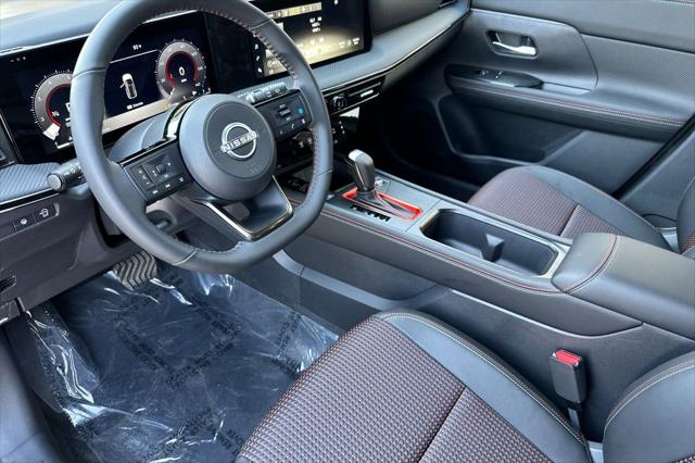 2025 Nissan Kicks SR FWD