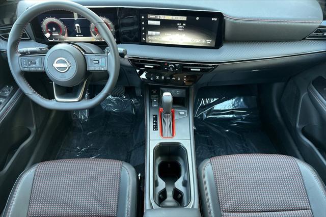 2025 Nissan Kicks SR FWD