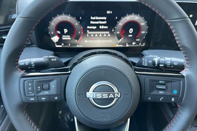 2025 Nissan Kicks SR FWD