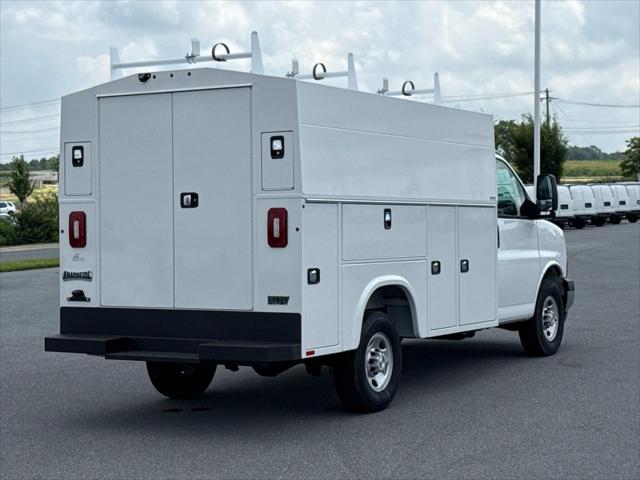 2025 Chevrolet Express Cutaway Work Van