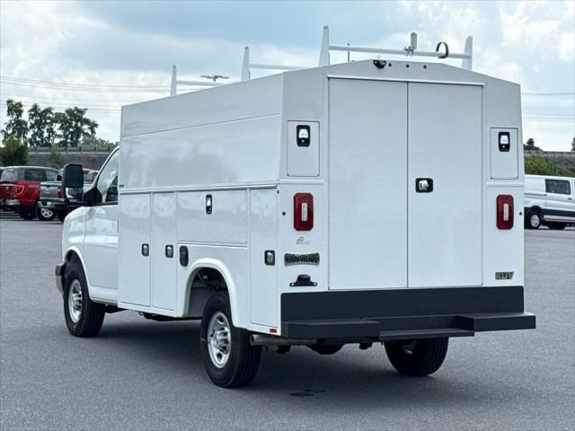 2025 Chevrolet Express Cutaway Work Van