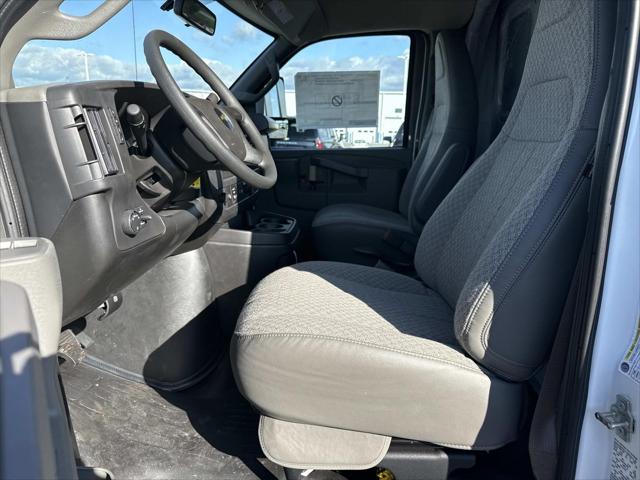 2025 Chevrolet Express Cutaway Work Van