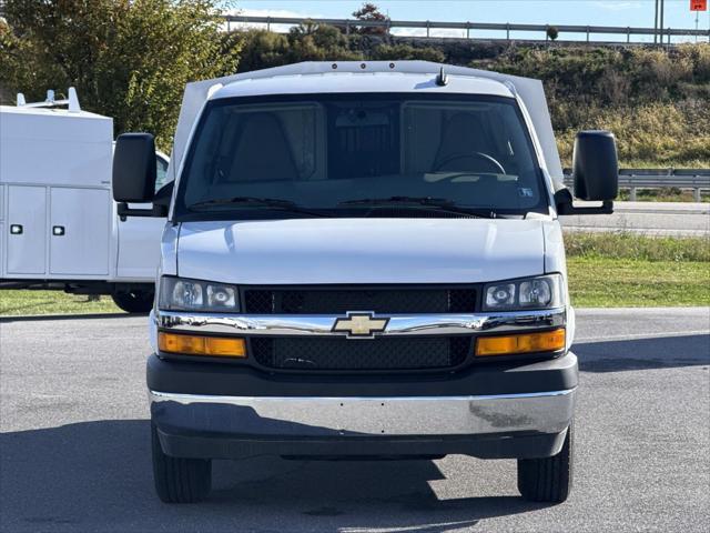 2025 Chevrolet Express Cutaway Work Van