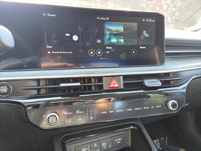 2025 Kia K5 EX