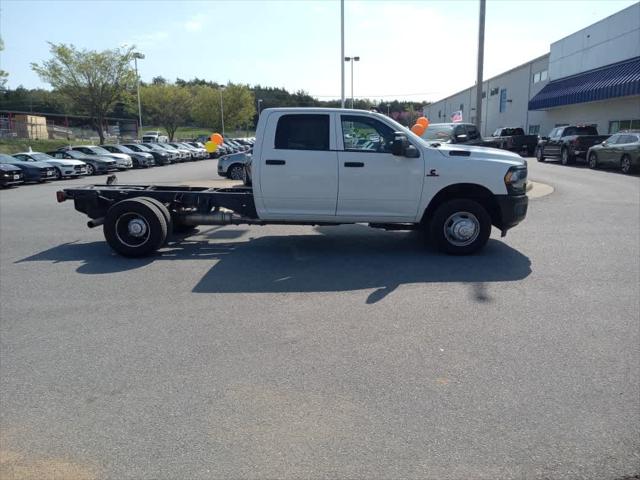 2022 Ram 3500 Tradesman/SLT/Laramie/Limited