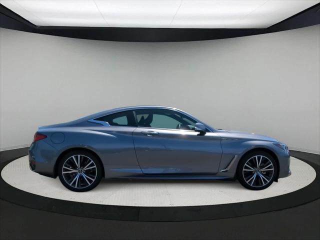 2022 INFINITI Q60 LUXE AWD
