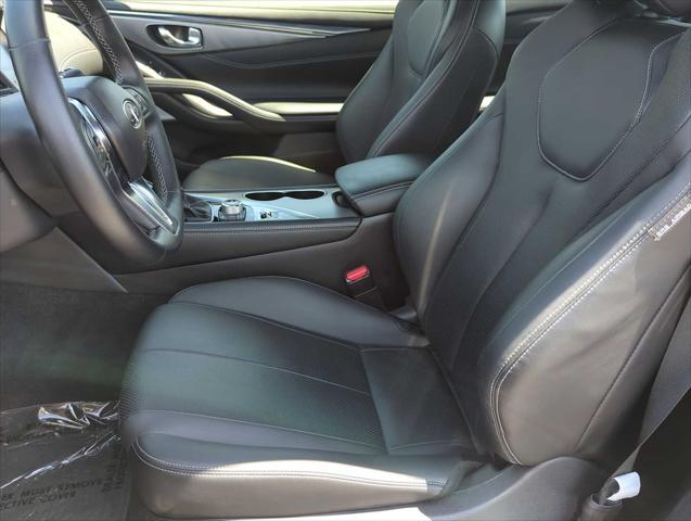 2022 INFINITI Q60 LUXE AWD