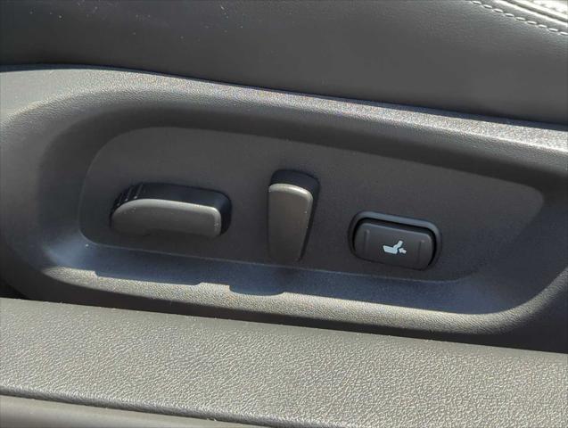 2022 INFINITI Q60 LUXE AWD
