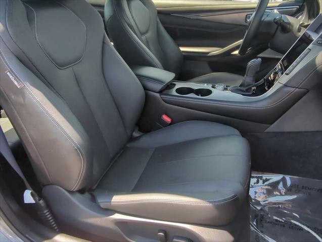 2022 INFINITI Q60 LUXE AWD