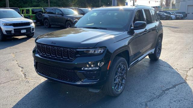 2025 Jeep Grand Cherokee GRAND CHEROKEE SUMMIT RESERVE 4X4