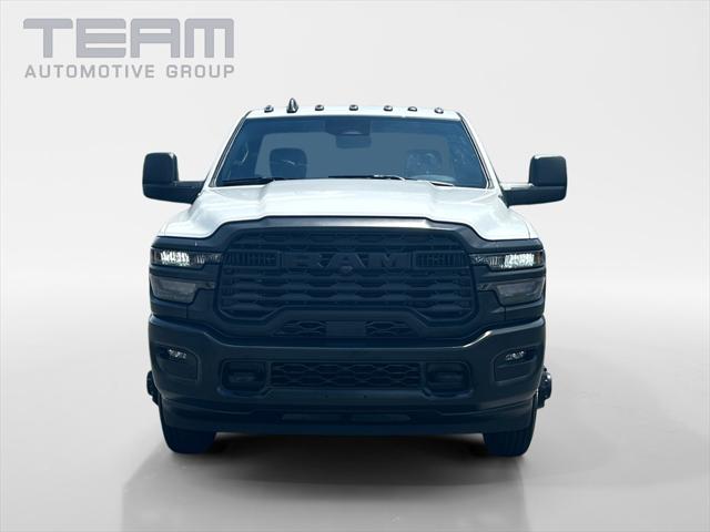 2025 RAM Ram 3500 Chassis Cab RAM 3500 TRADESMAN CHASSIS REGULAR CAB 4X4 84 CA
