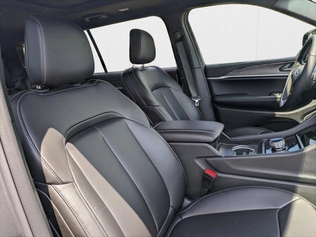 2025 Jeep Grand Cherokee Limited 4x2
