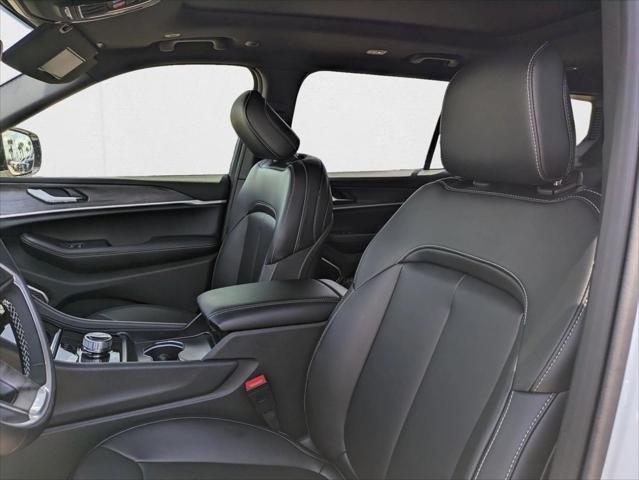 2025 Jeep Grand Cherokee Limited 4x2