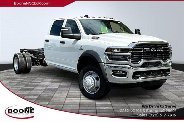 2025 RAM Ram 5500 Chassis Cab RAM 5500 TRADESMAN CHASSIS CREW CAB 4X4 60 CA
