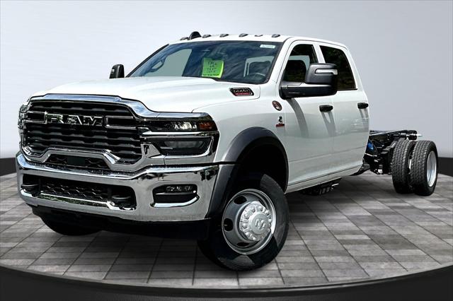 2025 RAM Ram 5500 Chassis Cab RAM 5500 TRADESMAN CHASSIS CREW CAB 4X4 60 CA