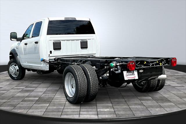 2025 RAM Ram 5500 Chassis Cab RAM 5500 TRADESMAN CHASSIS CREW CAB 4X4 60 CA