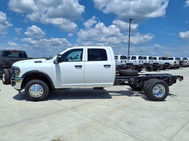 2025 RAM Ram 3500 Chassis Cab RAM 3500 TRADESMAN CREW CAB CHASSIS 4X4 60 CA