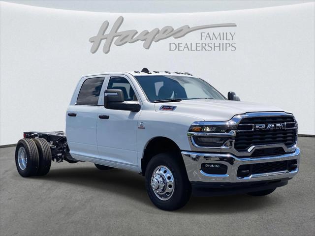 2025 RAM Ram 3500 Chassis Cab RAM 3500 TRADESMAN CREW CAB CHASSIS 4X4 60 CA 2025 RAM Ram 3500 Chassis Cab RAM 3500 TRADESMAN CREW CAB CHASSIS 4X4 60 CA