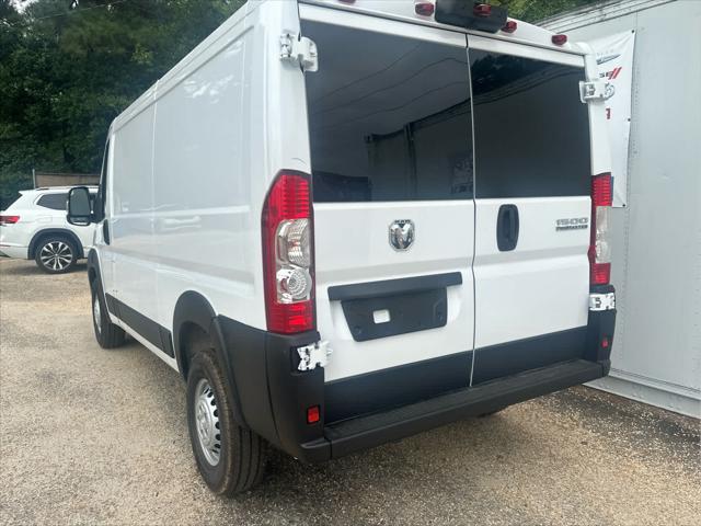 2025 Ram ProMaster Cargo Van Tradesman Low Roof 136" WB w/Pass Seat