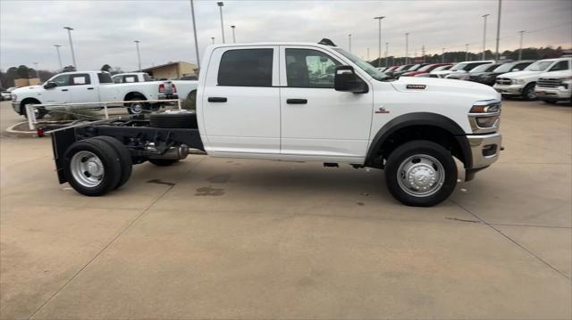 2025 RAM Ram 5500 Chassis Cab RAM 5500 TRADESMAN CHASSIS CREW CAB 4X4 60 CA