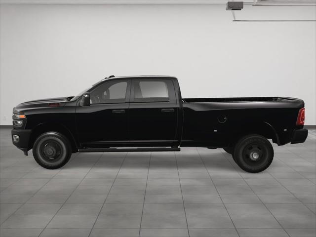 2025 RAM Ram 3500 RAM 3500 TRADESMAN CREW CAB 4X4 8 BOX