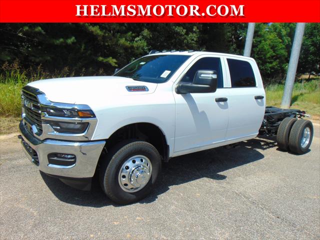 2025 RAM Ram 3500 Chassis Cab RAM 3500 TRADESMAN CREW CAB CHASSIS 4X4 60 CA