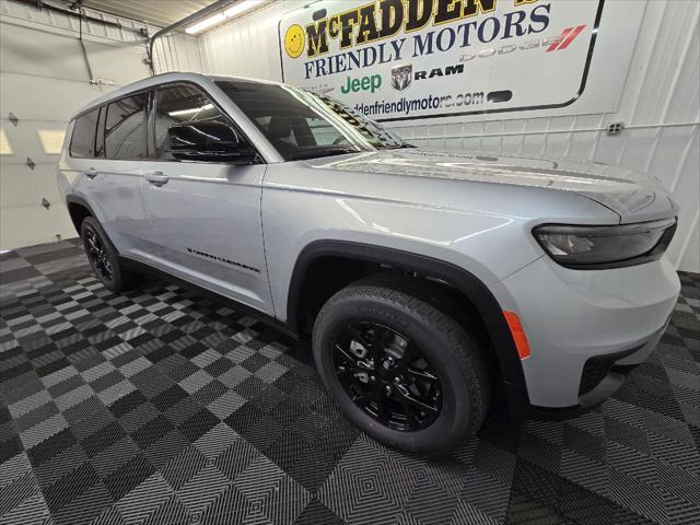 2025 Jeep Grand Cherokee GRAND CHEROKEE L ALTITUDE X 4X4