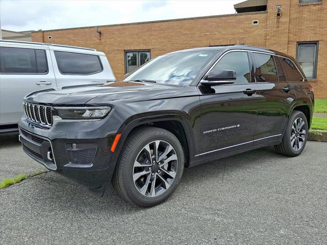 2025 Jeep Grand Cherokee GRAND CHEROKEE OVERLAND 4X4