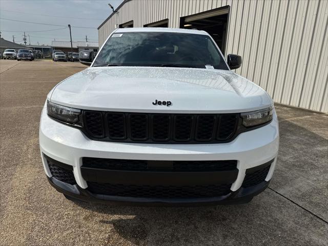 2025 Jeep Grand Cherokee GRAND CHEROKEE L ALTITUDE 4X2