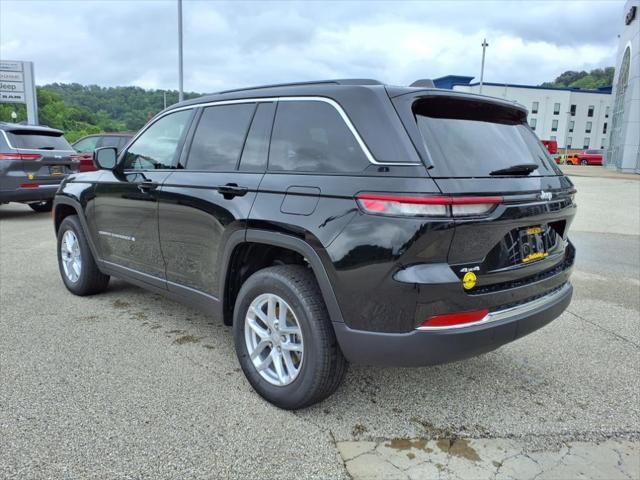2025 Jeep Grand Cherokee GRAND CHEROKEE LAREDO X 4X4