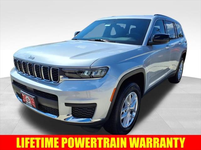 2025 Jeep Grand Cherokee Laredo 4x4 for sale in Burlington, WI