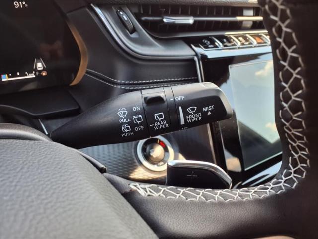2025 Jeep Grand Cherokee Laredo 4x4