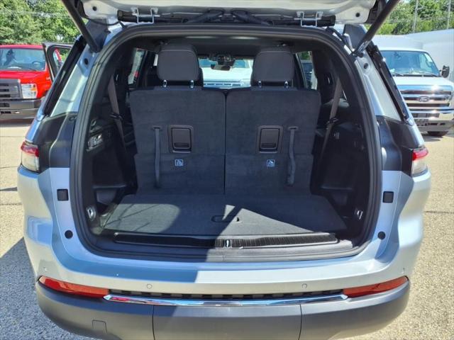 2025 Jeep Grand Cherokee Laredo 4x4