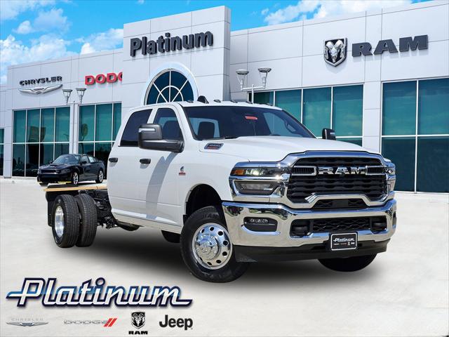 2025 RAM Ram 3500 Chassis Cab RAM 3500 TRADESMAN CREW CAB CHASSIS 4X4 60 CA