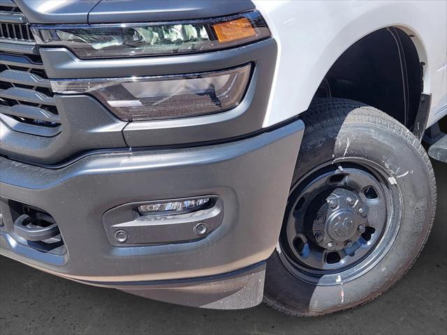 2025 RAM Ram 2500 RAM 2500 TRADESMAN CREW CAB 4X4 64 BOX