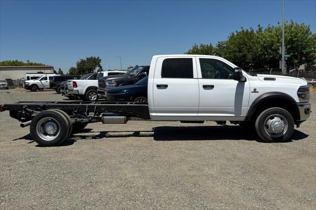 2025 RAM Ram 5500 Chassis Cab RAM 5500 TRADESMAN CHASSIS CREW CAB 4X4 84 CA