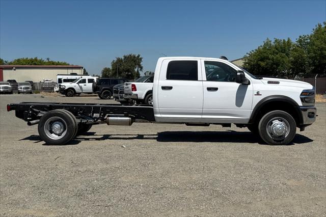 2025 RAM Ram 5500 Chassis Cab RAM 5500 TRADESMAN CHASSIS CREW CAB 4X4 84 CA
