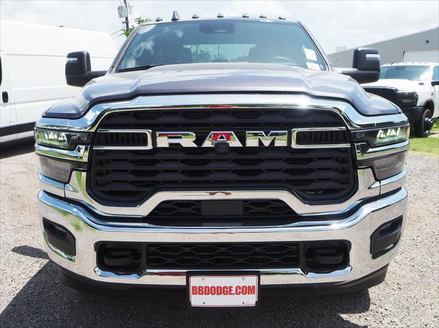 2025 RAM Ram 3500 Chassis Cab RAM 3500 TRADESMAN CREW CAB CHASSIS 4X4 60 CA