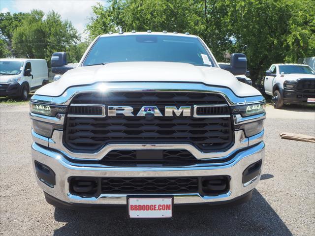 2025 RAM Ram 3500 Chassis Cab RAM 3500 TRADESMAN CREW CAB CHASSIS 4X4 60 CA