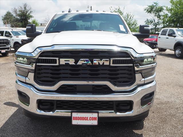 2025 RAM Ram 3500 Chassis Cab RAM 3500 TRADESMAN CREW CAB CHASSIS 4X4 60 CA