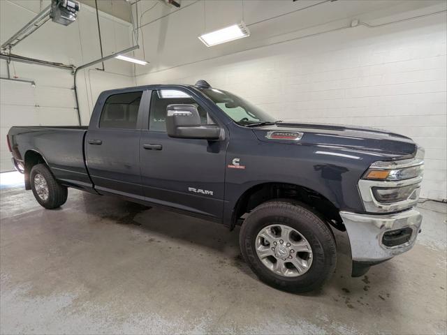 2025 RAM Ram 3500 RAM 3500 BIG HORN CREW CAB 4X4 8 BOX