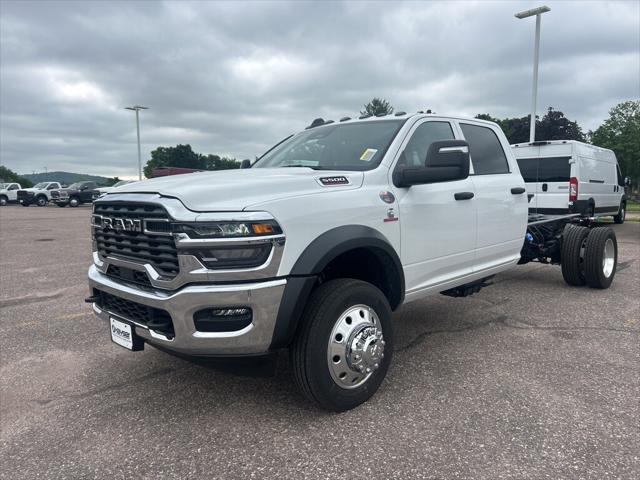 2025 RAM Ram 5500 Chassis Cab RAM 5500 TRADESMAN CHASSIS CREW CAB 4X4 84 CA